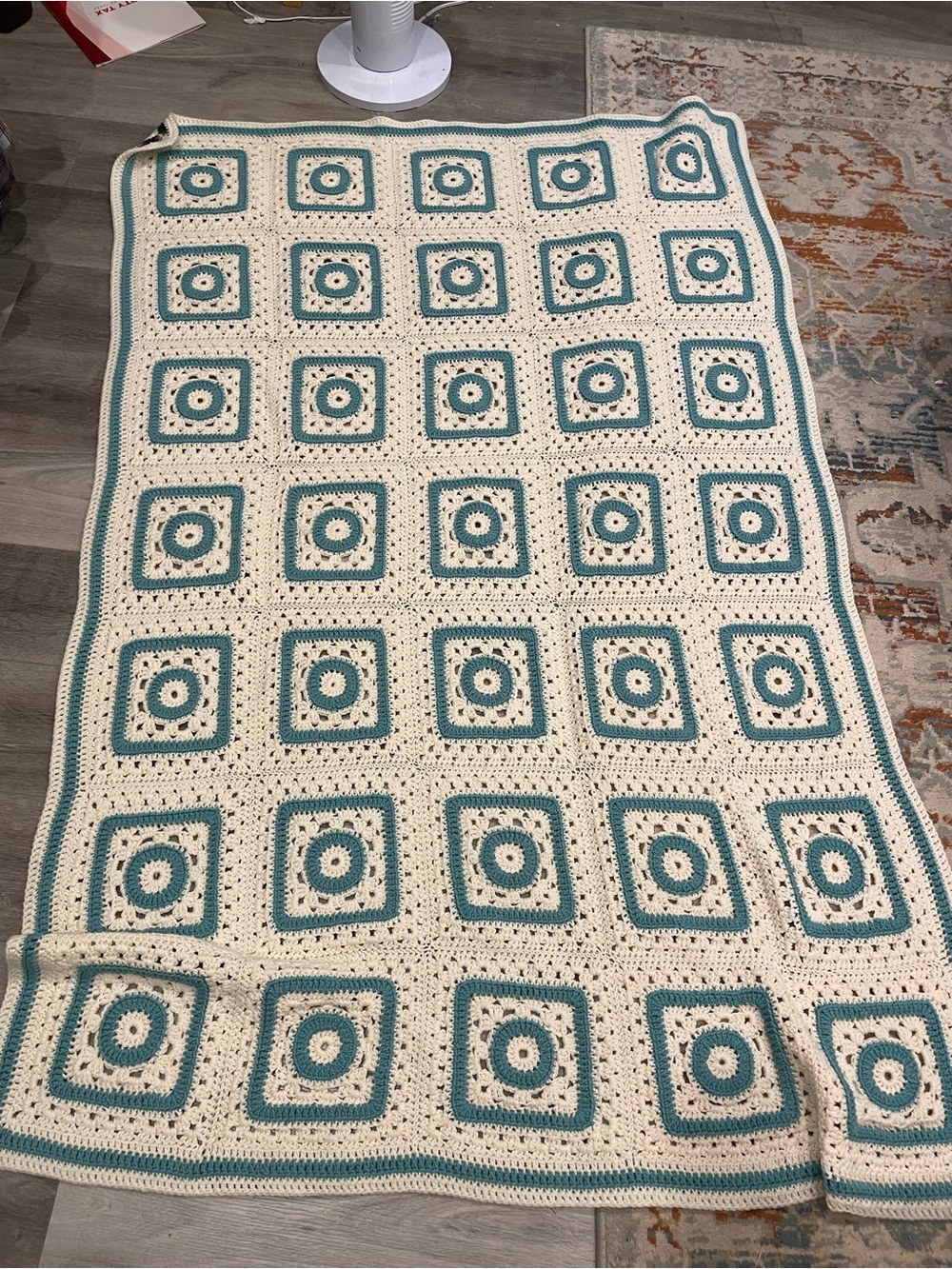 Handmade boho reversible crochet granny square blanket 72x50’